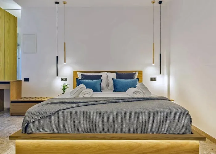 Arch 4 Luxury Living