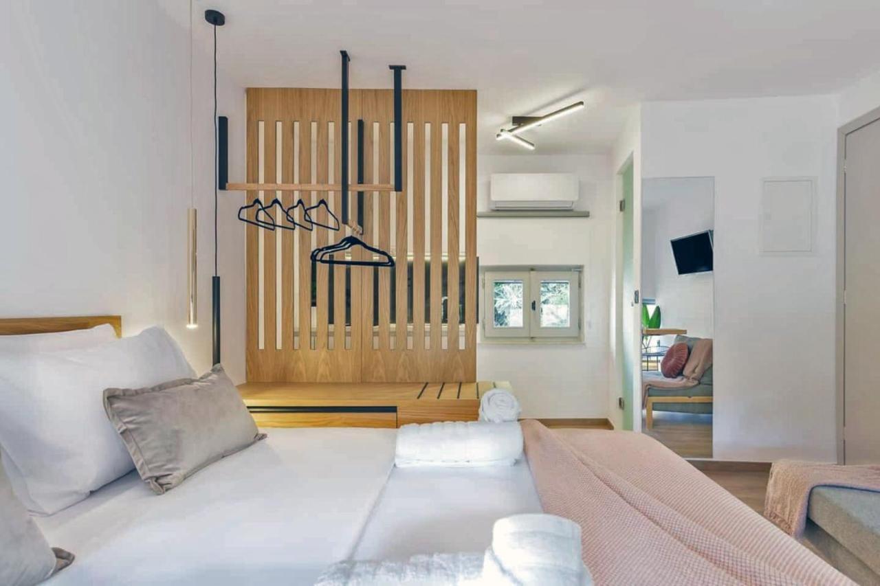 Arch 4 Luxury Living חאניה